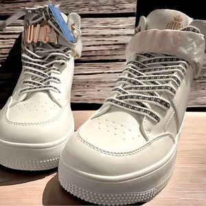 (NWT)Juicy Couture Size 9 Med Women’s White High Top White Tennis Sneakers